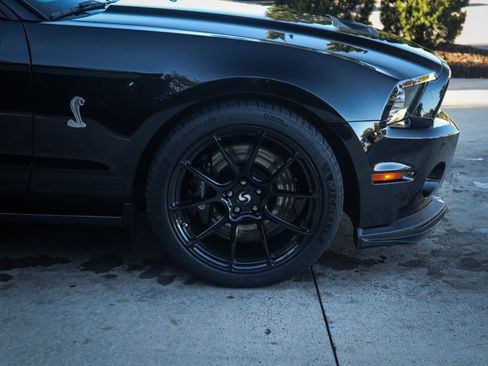 Used 2014 Ford Mustang Shelby GT500 w/ Equipment Group 821A image 14