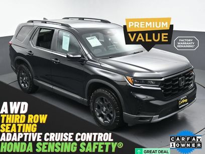 Used 2025 Honda Pilot TrailSport