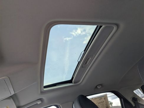 Used 2019 Ford EcoSport SE w/ SE Convenience Package image 17