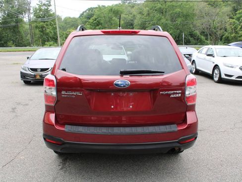 Used 2015 Subaru Forester 2.5i Premium AWD/4WD image 9
