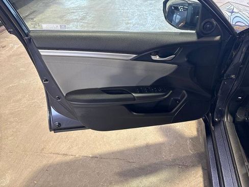 Used 2019 Honda Civic EX image 10