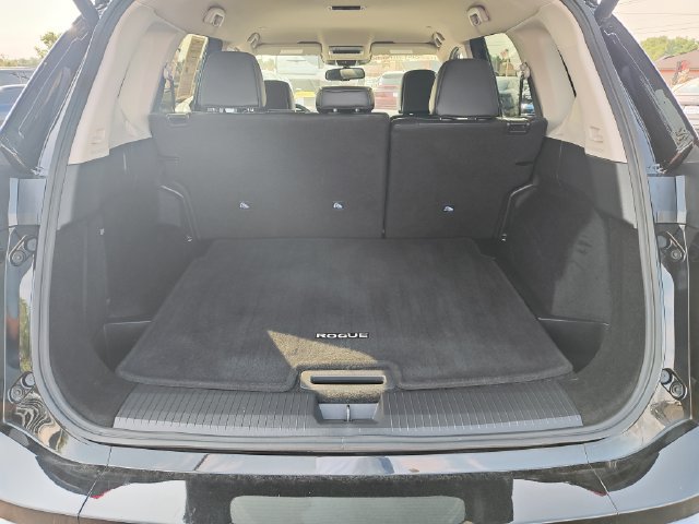 Certified 2026 Nissan Rogue SL AWD/4WD image 9