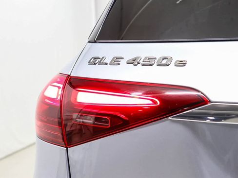 Certified 2024 Mercedes-Benz GLE 450e 4MATIC image 11