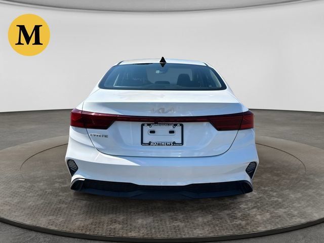 Used 2024 Kia Forte LXS FWD image 4