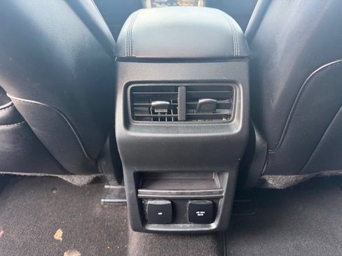 Used 2019 Ford Edge SEL w/ Equipment Group 201A AWD/4WD image 12