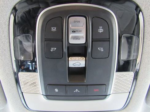 Used 2021 Hyundai Palisade Limited w/ Cargo Package image 65