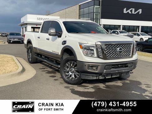 Used 2019 Nissan Titan Platinum Reserve w/ Platinum Utility Package image 1