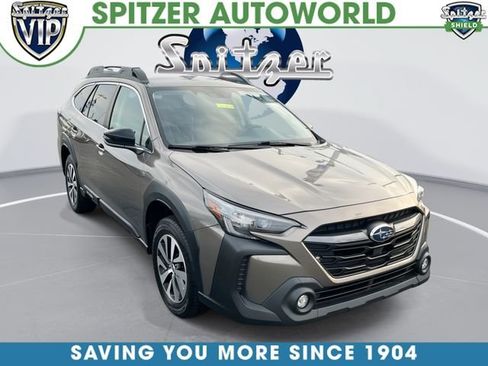 Used 2023 Subaru Outback Premium AWD/4WD image 1
