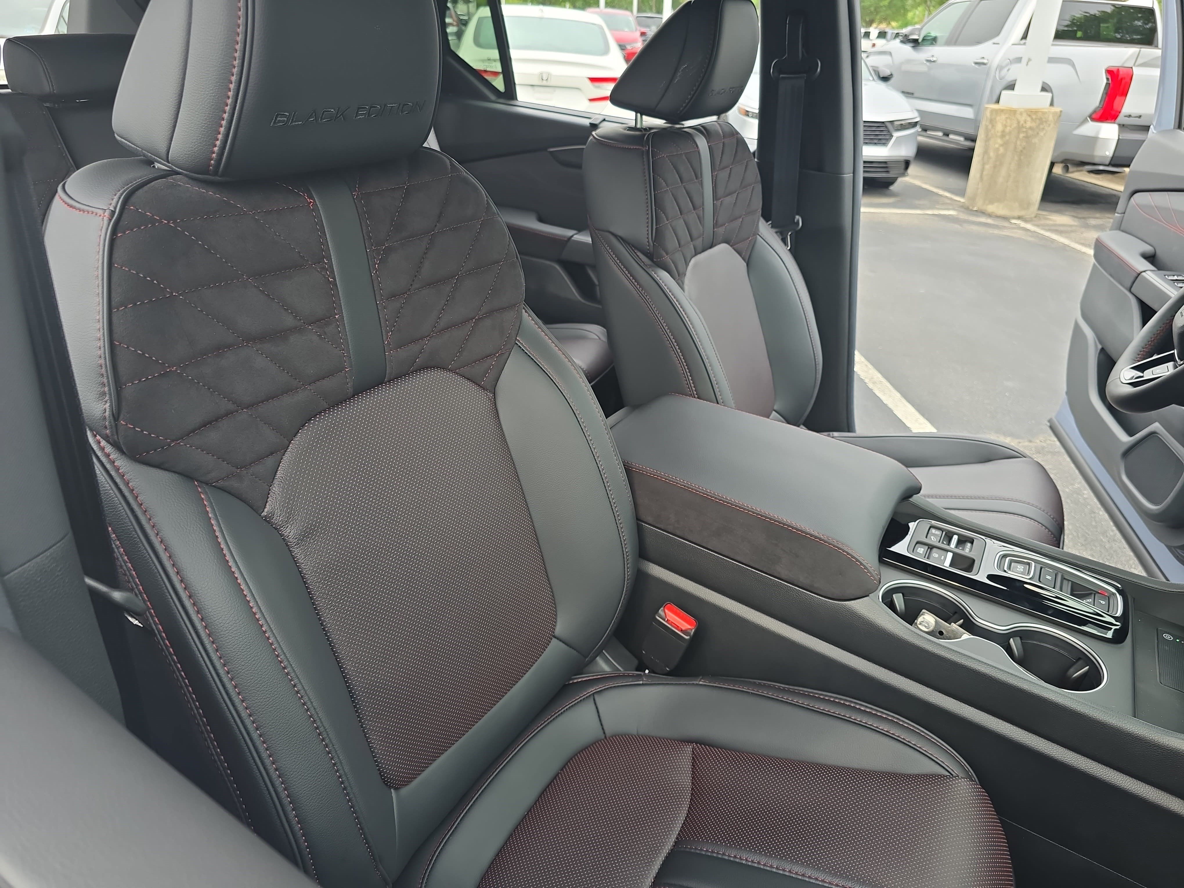New 2026 Honda Pilot Black Edition image 10