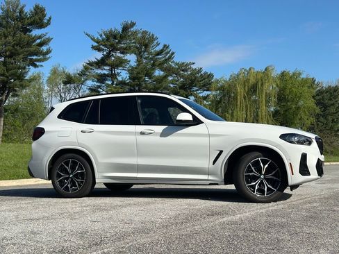 Certified 2024 BMW X3 xDrive30i w/ M Sport Package AWD/4WD image 2