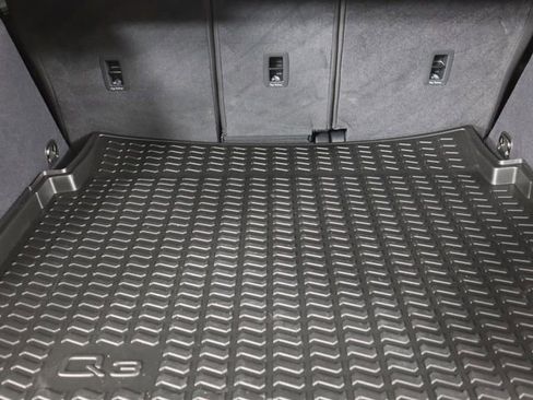 Used 2025 Audi Q3 2.0T Premium Plus w/ Premium Plus Package image 24