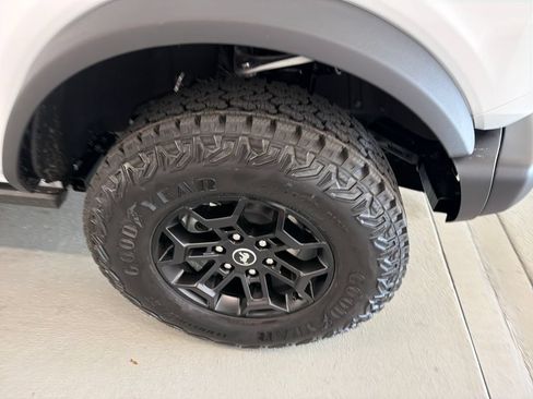 New 2026 Ford Bronco Badlands AWD/4WD image 5