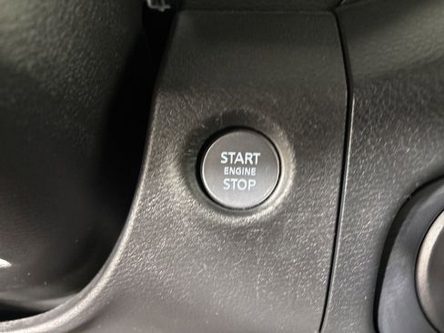 Used 2022 Nissan Frontier S image 13