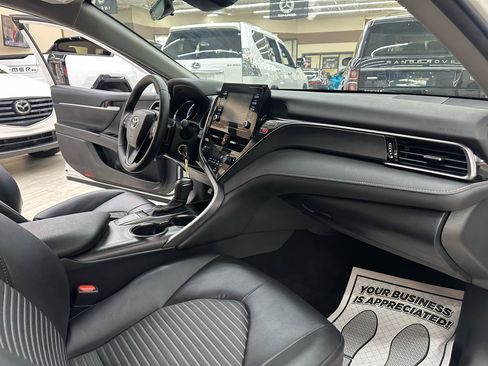 Used 2023 Toyota Camry SE image 38