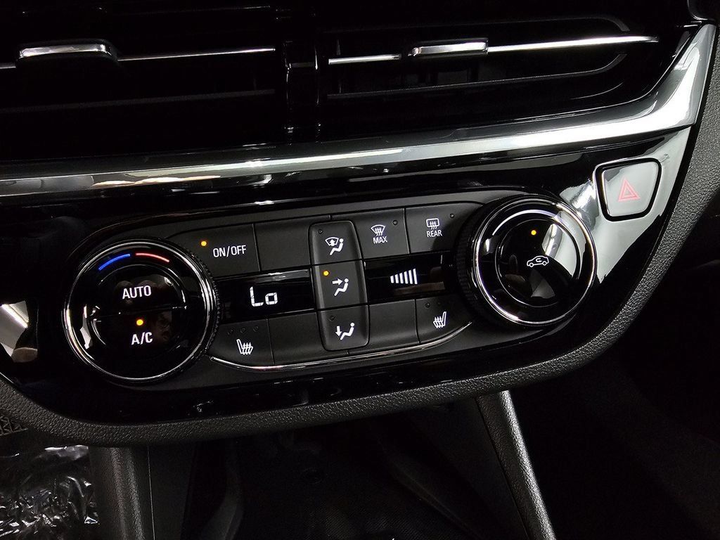 New 2026 Buick Envista Sport Touring w/ Convenience I Package FWD image 19