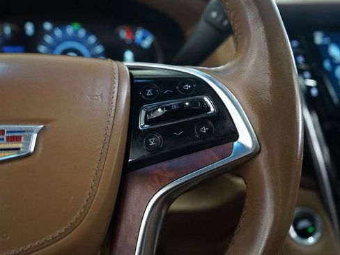 Used 2017 Cadillac Escalade Platinum image 38