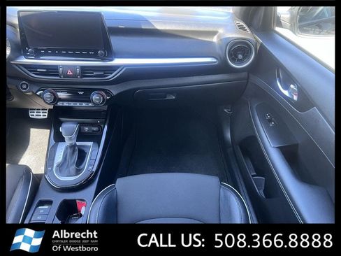 Used 2023 Kia Forte GT-Line w/ GT-Line Premium Package FWD image 22
