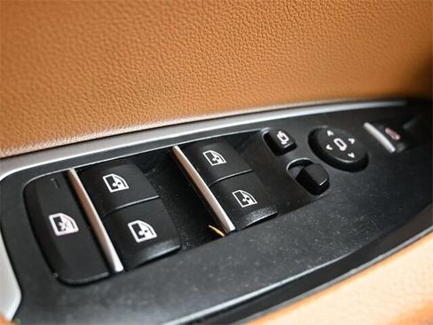 Used 2019 BMW X3 xDrive30i w/ Premium Package image 32