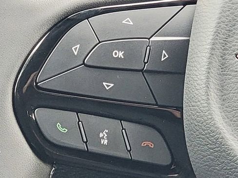 New 2026 Chrysler Pacifica Select AWD/4WD image 33