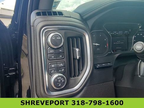 Certified 2022 GMC Sierra 2500 Denali w/ Denali Black Diamond Edition AWD/4WD image 18