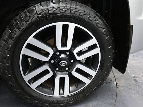 Used 2022 Toyota 4Runner Limited image 50