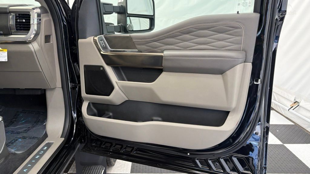 New 2026 Ford F450 Platinum w/ Platinum Plus Package AWD/4WD image 26