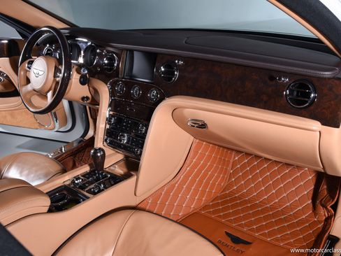 Used 2012 Bentley Mulsanne image 22