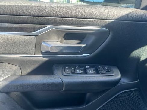 Used 2019 RAM 1500 Big Horn AWD/4WD image 17