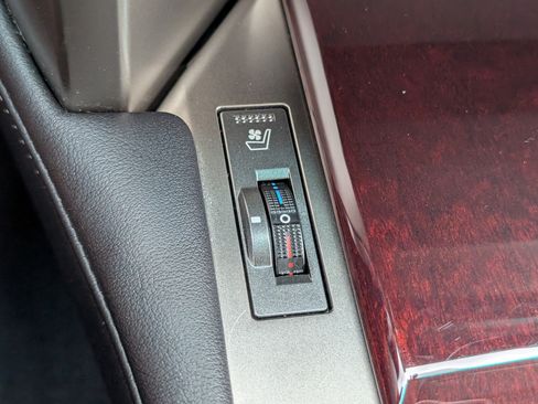 Used 2014 Lexus GX 460 Luxury AWD/4WD image 20