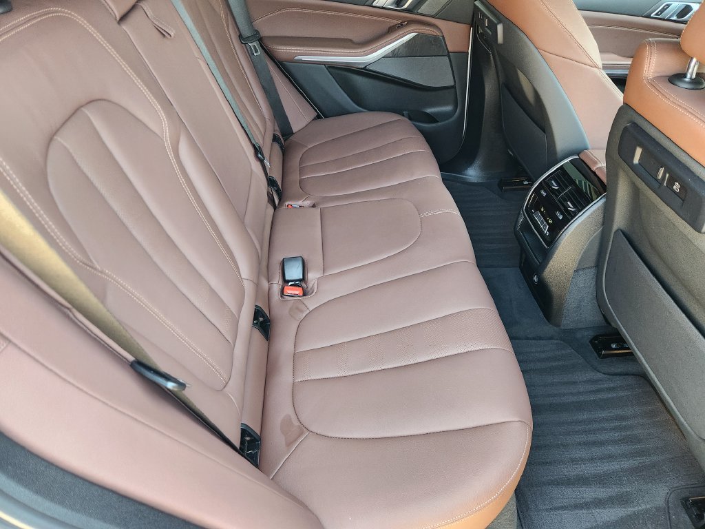 Used 2021 BMW X5 xDrive40i w/ Premium Package AWD/4WD image 31