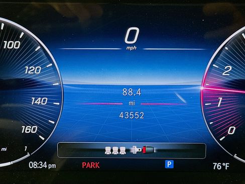 Used 2024 Mercedes-Benz C 300 Sedan image 19