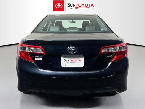 Used 2012 Toyota Camry SE image 5