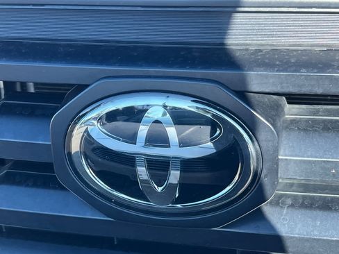 Used 2021 Toyota Tacoma SR w/ SR Convenience Package RWD image 13