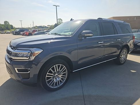 Used 2023 Ford Expedition Max Limited image 2