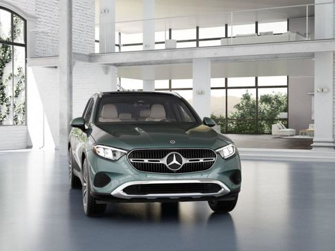 Used 2026 Mercedes-Benz GLC 300 4MATIC image 8