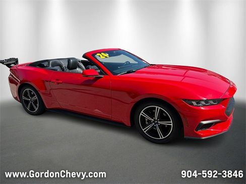 Used 2024 Ford Mustang Premium image 8