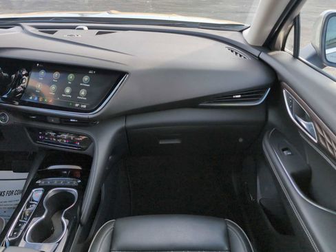 Used 2023 Buick Envision Avenir image 30