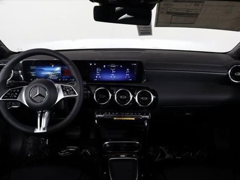 New 2026 Mercedes-Benz CLA 250 image 4