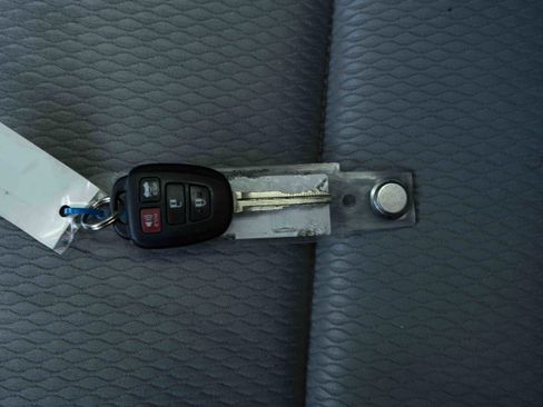 Used 2019 Toyota Corolla LE w/ Body Protection Package FWD image 38