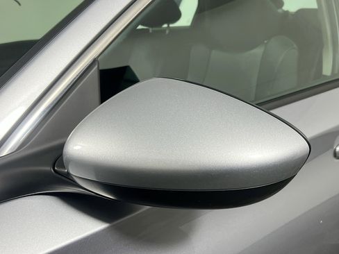 Used 2021 Honda Accord Hybrid image 12