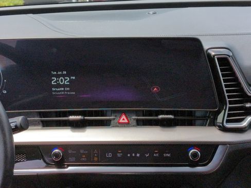 Certified 2025 Kia Sportage SX Prestige AWD/4WD image 22