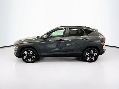 Used 2025 Hyundai Kona SEL FWD image 4