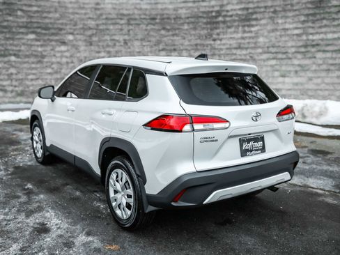 Certified 2023 Toyota Corolla Cross L image 10