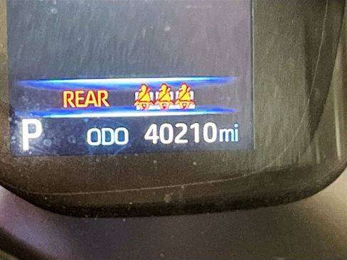 Used 2022 Toyota Corolla SE w/ Carpet Mat Package (TMS) FWD image 12