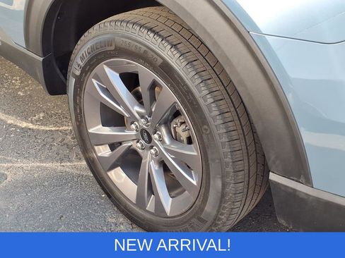 Used 2025 Ford Explorer Active w/ Active Comfort Package AWD/4WD image 28