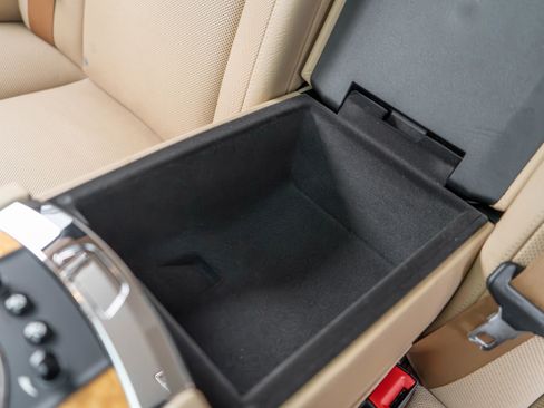 Used 2017 Rolls-Royce Ghost image 59