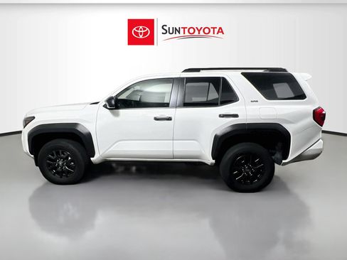 Used 2025 Toyota 4Runner SR5 AWD/4WD image 7