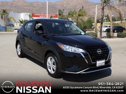 New 2025 Nissan Kicks S