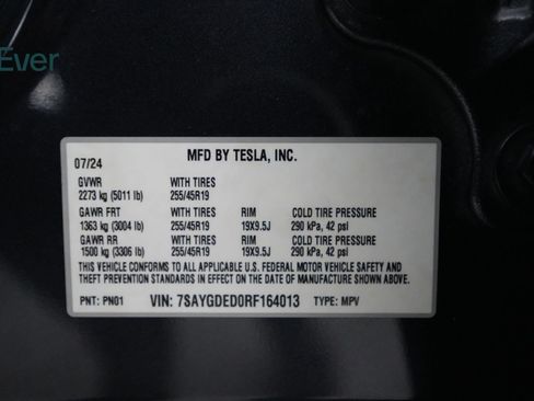 Used 2024 Tesla Model Y Long Range RWD image 29