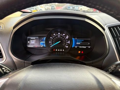 Used 2022 Ford Edge SEL image 14